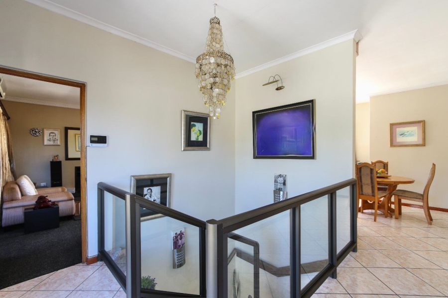 6 Bedroom Property for Sale in Sunset Beach Western Cape